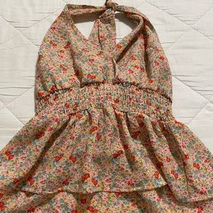 floral top, nice material, never been worn